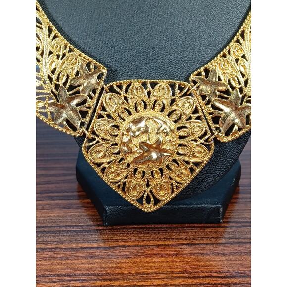 Vintage 90s Jose Maria Barrera for Avon Falling Leaves Necklace Golden Beautiful - Picture 2 of 16